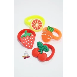 Gumeczka z ozdobną aplikacją